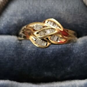 10k Diamond Yellow Gold Ring